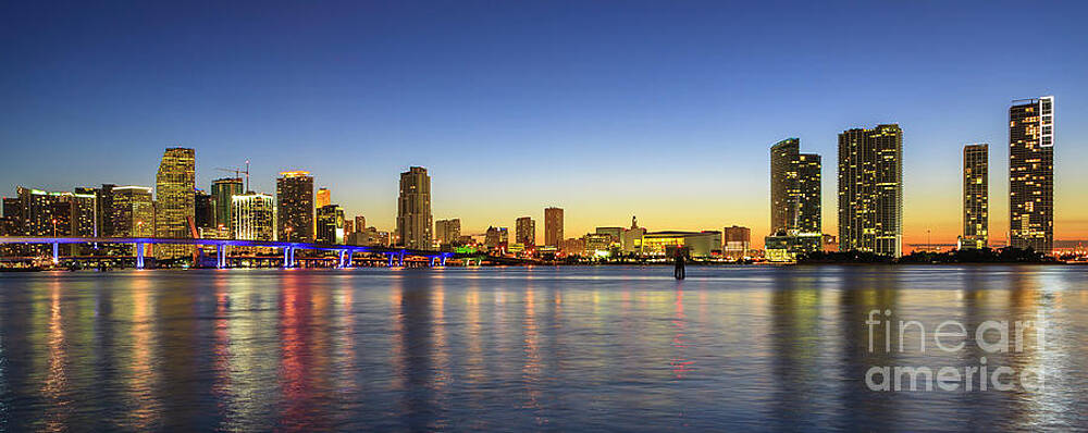 Wall Art - Photograph - Miami Sunset Skyline #2 by Raul Rodriguez