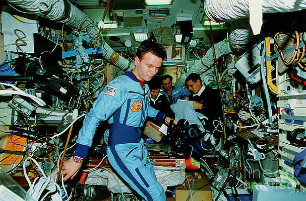 Wall Art - Photograph - Astronauts Inside The Core Module Of Mir. by Science Photo Library