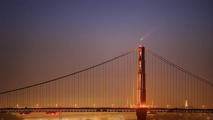 Wall Art - Photograph - Comet Tsuchinshan-atlas Over Golden Gate Bridge by Ling Zhang