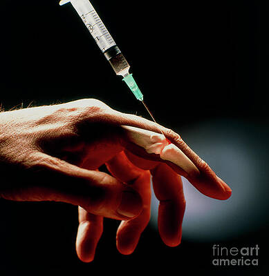Wall Art - Photograph - Conceptual Image Of An Injection Into Finger Joint by Science Photo Library
