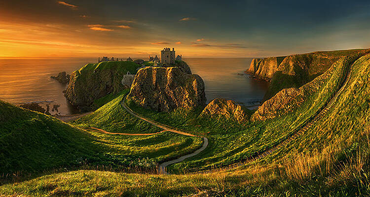 Wall Art - Photograph - Dunnottar... by Krzysztof Browko