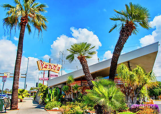 Wall Art - Photograph - Eat at Pann's by Lenore Locken
