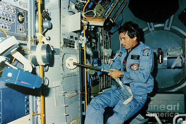 Wall Art - Photograph - Experiments Carried Out By Spacelab 1. by Science Photo Library