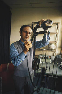 Wall Art - Photograph - Francois Truffaut by Gordon Gahan