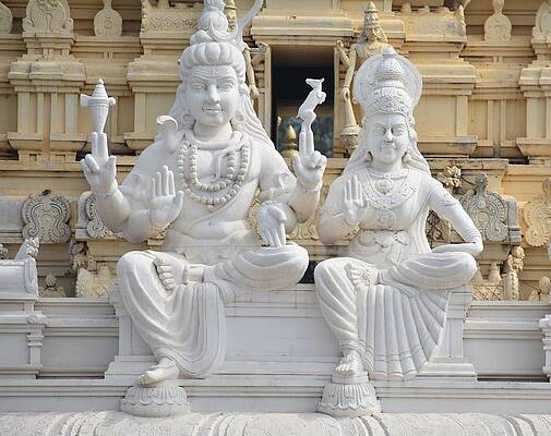 God of Hindus shiv and Parvati by Ravindra Kumar