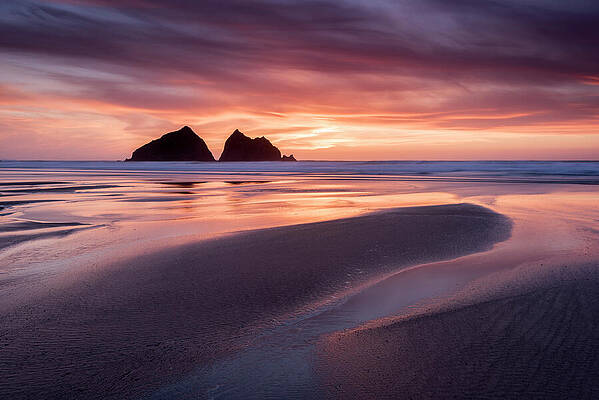 Wall Art - Photograph - Holywell Bay, Low Tide At Sunset, Carters Rocks And by Ross Hoddinott / Naturepl.com