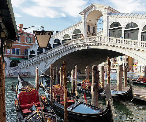 Wall Art - Digital Art - Italy, Veneto, Venezia District, Venetian Lagoon, Adriatic Coast, Venice, Rialto Bridge, Gondolas On The Grand Canal At The Rialto Bridge by Guido Baviera