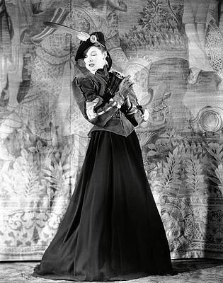 Wall Art - Photograph - KATHARINE HEPBURN in MARY OF SCOTLAND -1936-. by Album