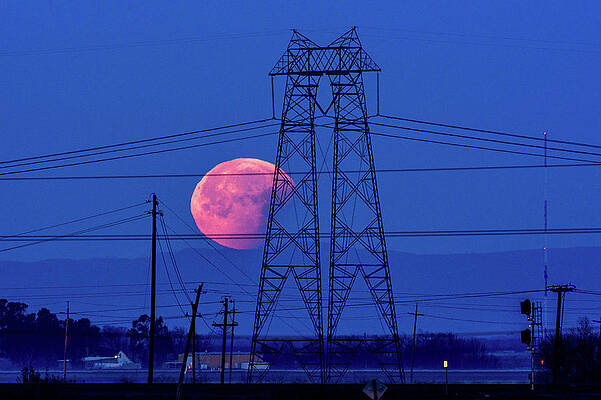 Post Eclipse Moonset by Jack Peterson Post Eclipse Moonset by Jack Peterson