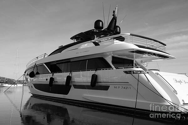 Riva Corsaro by Tom Vandenhende Riva Corsaro by Tom Vandenhende