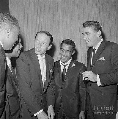 Wall Art - Photograph - Sinatra, Sammy Davis Jr, And Peter by Bettmann