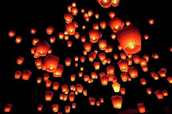 sky-lanterns-in-pinghsi-jun.jpg