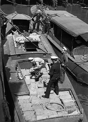 Speedboat Seized With 2,000 Bottels Rum Print by Bettmann