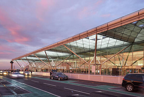 Stansted Airport Car Parking Service by Stansted Express Parking