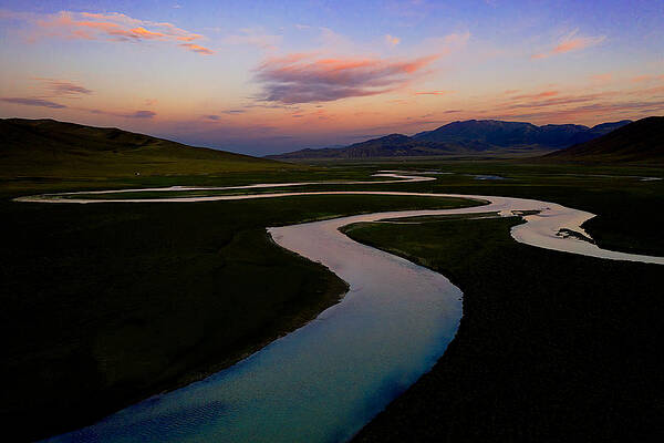 Wall Art - Photograph - Sunrise On The Grassland  1 by Konglingming