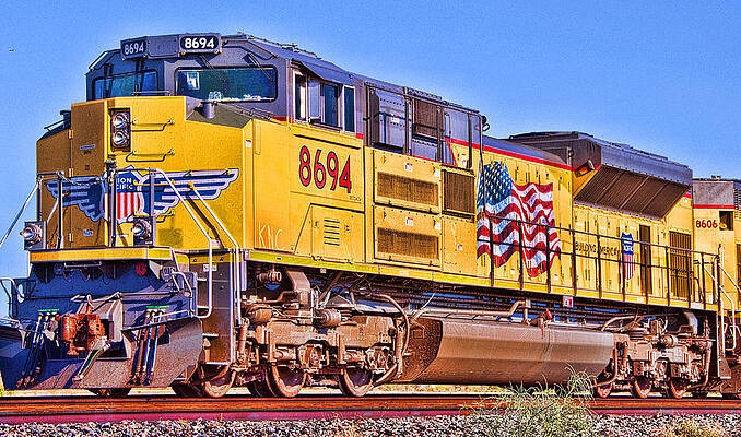 Up 8694  by Artforceone -