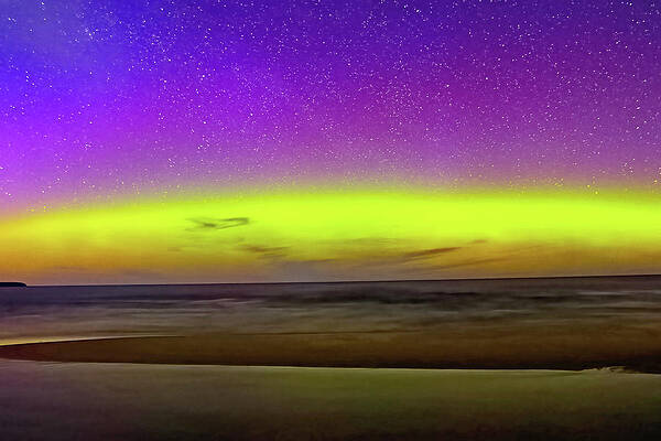 Northern Lights over Lake Superior by Shixing Wen Northern Lights over Lake Superior by Shixing Wen