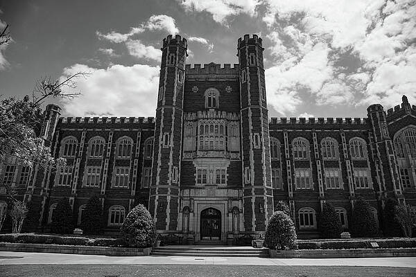Wall Art - Photograph - Bizell Library on the campus of the University of Oklahoma #2 by Eldon McGraw