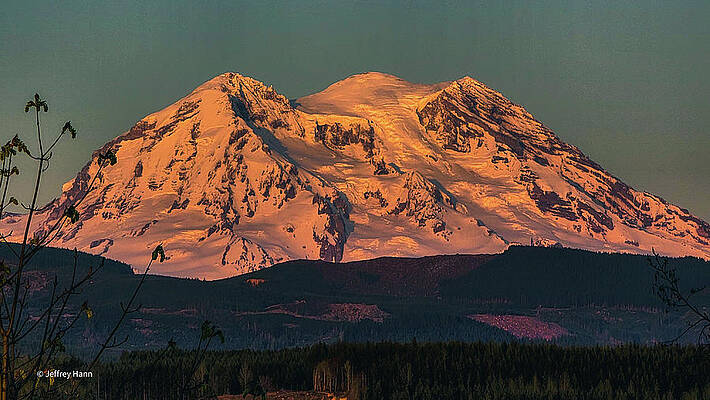 20210417 Mt Rainier Close Up by Jeffrey Hann