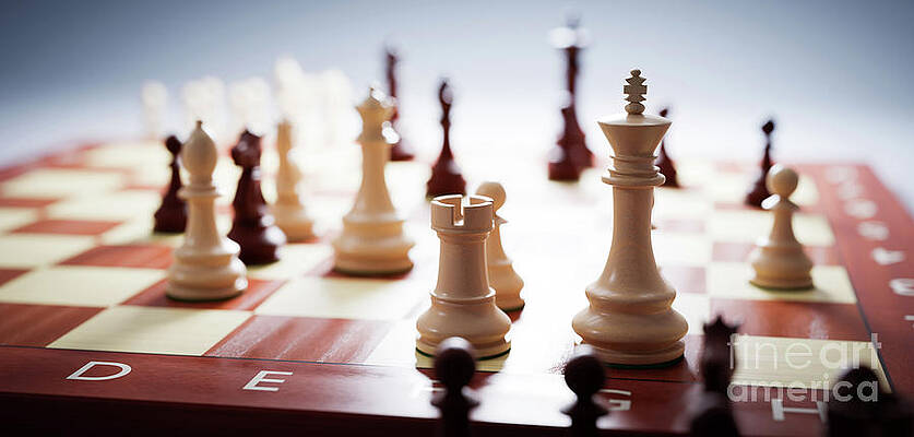 medieval chess pieces fighting with swords, hd, art