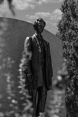 Wall Art - Photograph - Abraham Linclon statue at the Illinois state capitol in Springfield Illinois in black and white by Eldon McGraw