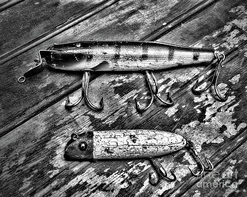 Heddon Bass Wooden Vintage Fishing Lures for sale