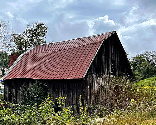Barn of Boone by Lee Darnell Barn of Boone by Lee Darnell