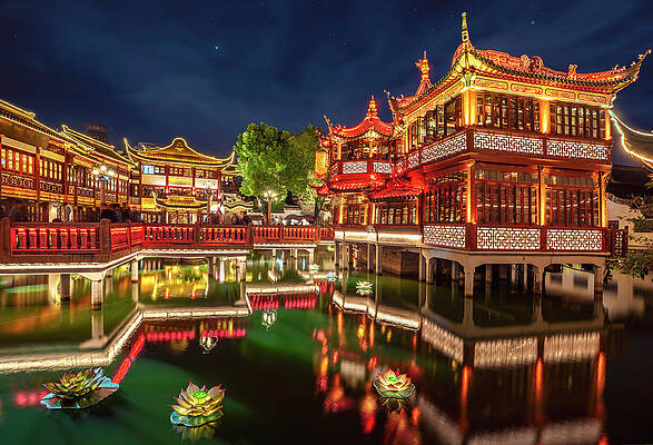 beautiful shanghai yuyuan garden at night by Anek Suwannaphoom beautiful shanghai yuyuan garden at night by Anek Suwannaphoom