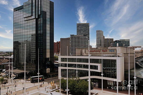 Wall Art - Photograph - Birmingham city skyline by Stuart Chard