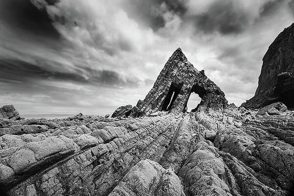Blackchurch Rock, Mouthmill beach, Hartland penisula near Bidefo by Victoria Ashman Blackchurch Rock, Mouthmill beach, Hartland penisula near Bidefo by Victoria Ashman