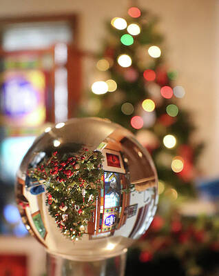 Christmas Lensball by David T Wilkinson Christmas Lensball by David T Wilkinson