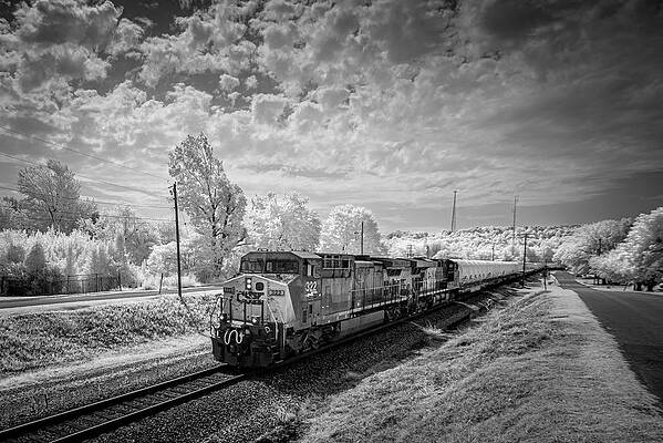 CSX W998-12 NB with a high and wide load at Mortons Gap, KY by Jim Pearson CSX W998-12 NB with a high and wide load at Mortons Gap, KY by Jim Pearson