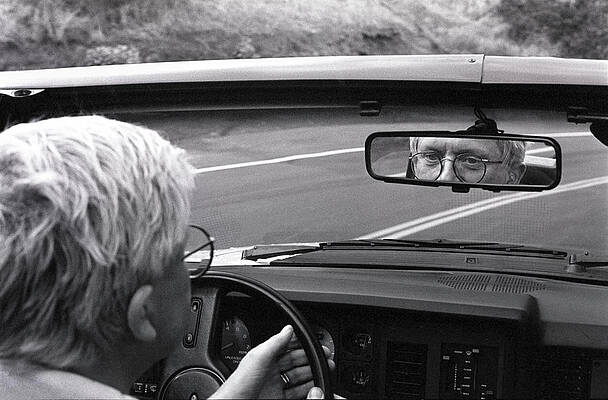 David Hockney on Mulholland Drive, Los Angeles 1986 by Michael Chiabaudo David Hockney on Mulholland Drive, Los Angeles 1986 by Michael Chiabaudo