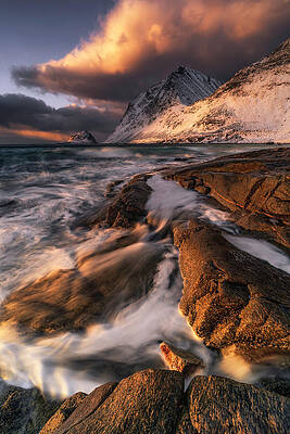 Gold Coast by Mikkel Beiter