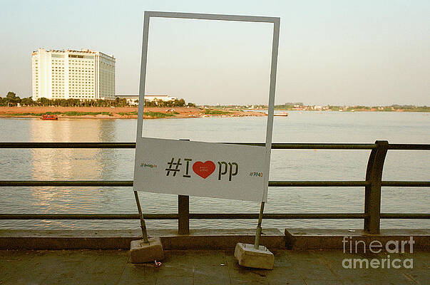 I Heart Phnom Penh by Dean Harte I Heart Phnom Penh by Dean Harte