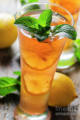 Ice Tea with mint leaf by Jelena Jovanovic Ice Tea with mint leaf by Jelena Jovanovic