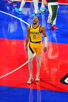 Wall Art - Photograph - In-Season Tournament - Indiana Pacers v Milwaukee Bucks by Jeff Bottari