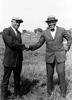 Wall Art - Photograph - Jack Johnson Shaking Hands With Tut Jackson Circa 1922 by War Is Hell Store
