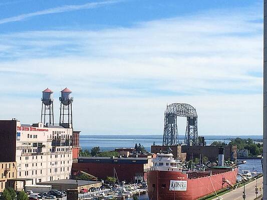 Lakefront, Duluth, MN by Daniel Derieg Lakefront, Duluth, MN by Daniel Derieg