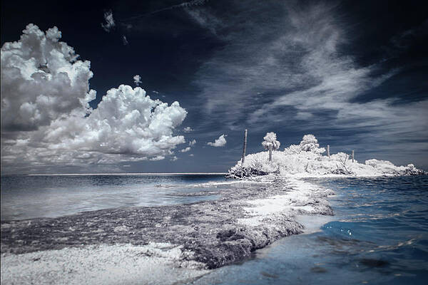Mystery Island by Jamie MacKenzie Mystery Island by Jamie MacKenzie