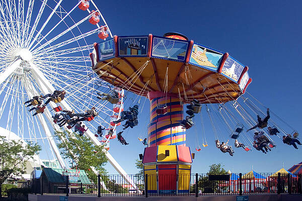 Navy Pier by Steven Dahlman