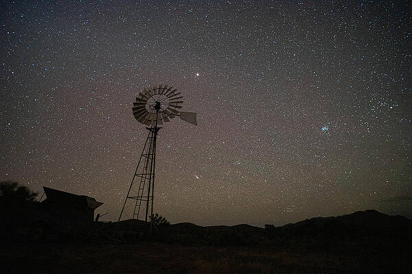 Night time wonder by Aaron Harrison