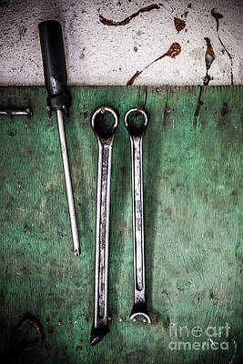 Old broken tools by Raphael Bittencourt Old broken tools by Raphael Bittencourt