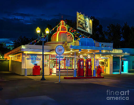 Oscars Gas by Nick Zelinsky Jr Oscars Gas by Nick Zelinsky Jr
