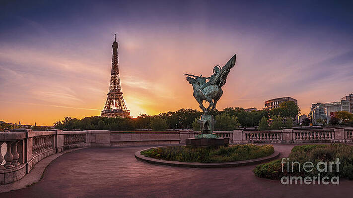 Paris La France Renaissante Eiffel Tower Sunrise by Thomas Speck Paris La France Renaissante Eiffel Tower Sunrise by Thomas Speck
