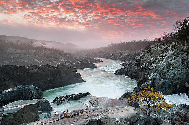 Potomac River at Great Falls Sunrise Landscape by Tapeba Srewes