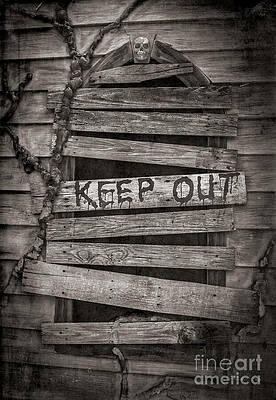 Rustic Keep Out Sign Wall Art