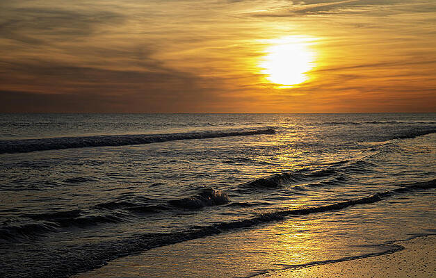 Wall Art - Photograph - Seascape Sunset Over the Atlantic by Bob Decker