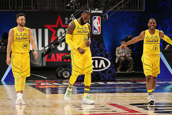 Wall Art - Photograph - Stephen Curry, Chris Paul, and Lebron James by Joe Murphy