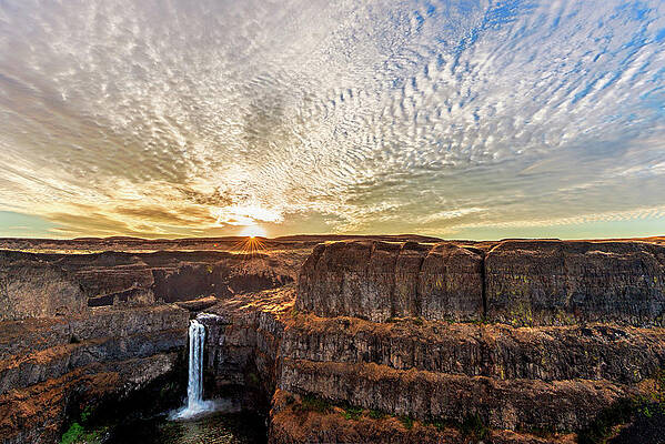 Sunrise at Palouse Falls by Michael Lee Sunrise at Palouse Falls by Michael Lee